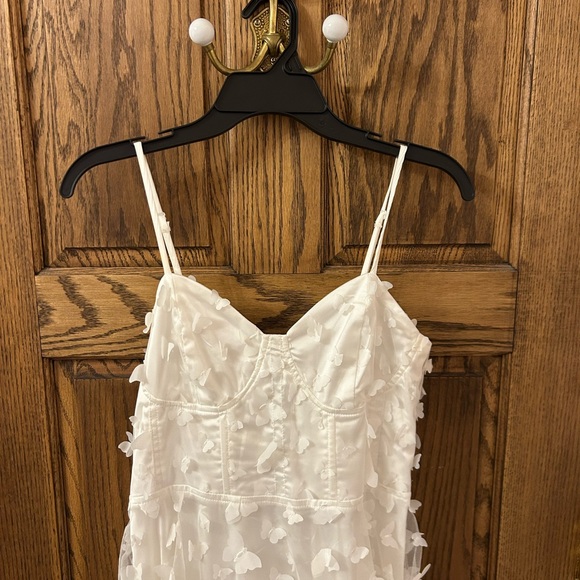 Lulu's 3D Butterfly White Lace Formal Midi Dress Large - Picture 3 of 10